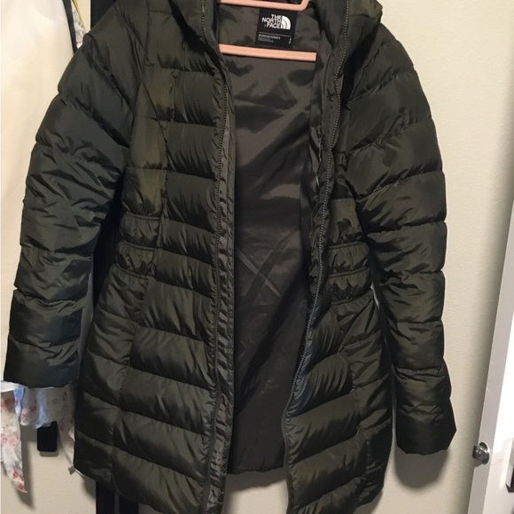 Women coats like new condition never wear - Picture 9 of 11